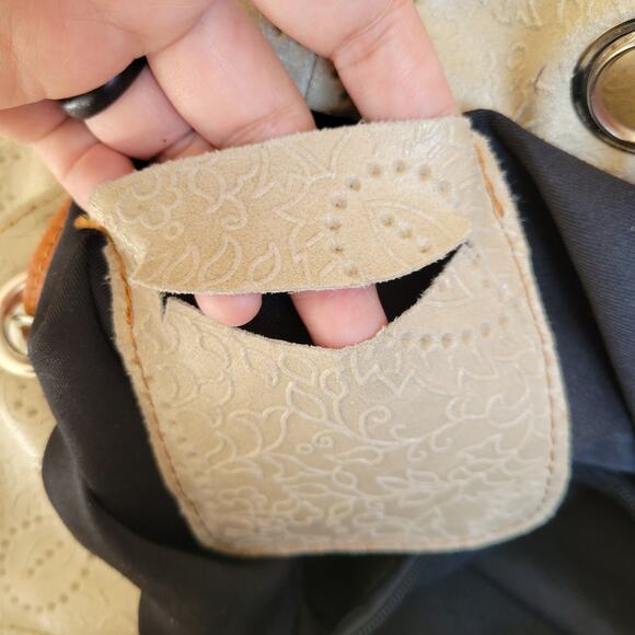 Borse in Pelle Genuine Leather Satchel Crossbody Purse in Cream - Picture 13 of 13